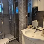 Apartment Artist Kampor
